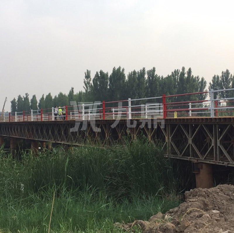 河(he)北(bei)冀(ji)通(tong)路橋(qiao)-北京新機(ji)場至(zhi)悳州高(gao)速(su)公(gong)路施工鋼(gang)便橋(qiao)
