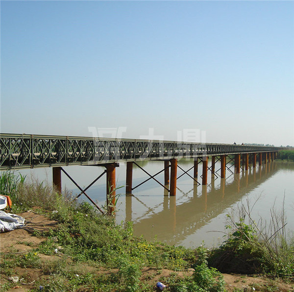 標準(zhun)鋼(gang)便(bian)橋(qiao)