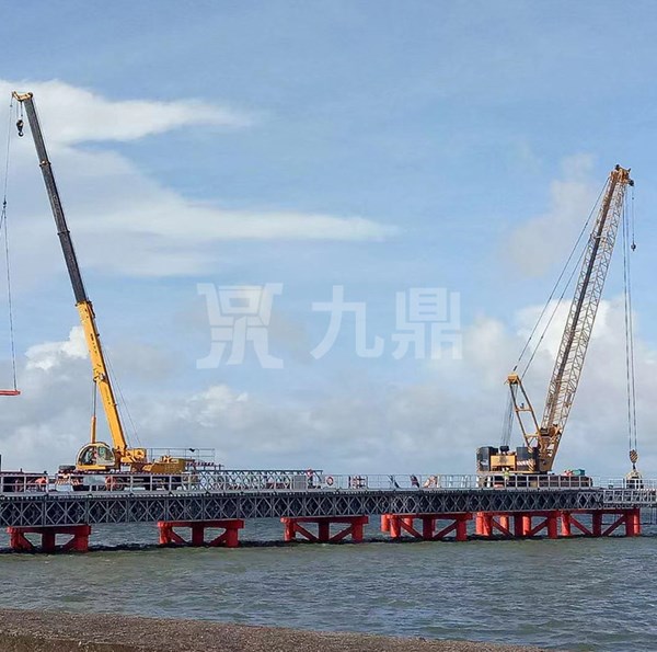 中(zhong)交三航青島(dao)跨(kua)海(hai)大橋(qiao)防腐鋼便橋
